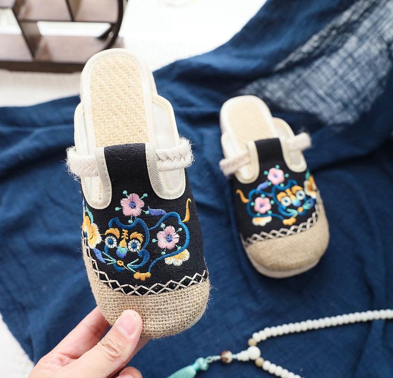 Pantofole, Lino piatto, 2025 Nuove scarpe in tessuto ricamato in stile etnico con alluce, Pantofole da esterno fresche da donna_voghion.com
