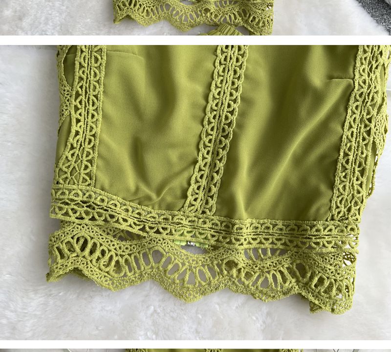 Completo da donna per le vacanze al mare, con top in pizzo, vita alta, gonna in chiffon plissettato, due pezzi_voghion.com