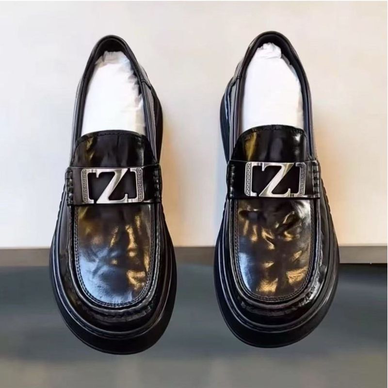 Mocassini da uomo in vera pelle con punta tonda e suola spessa, casual e versatili, comodi_voghion.com