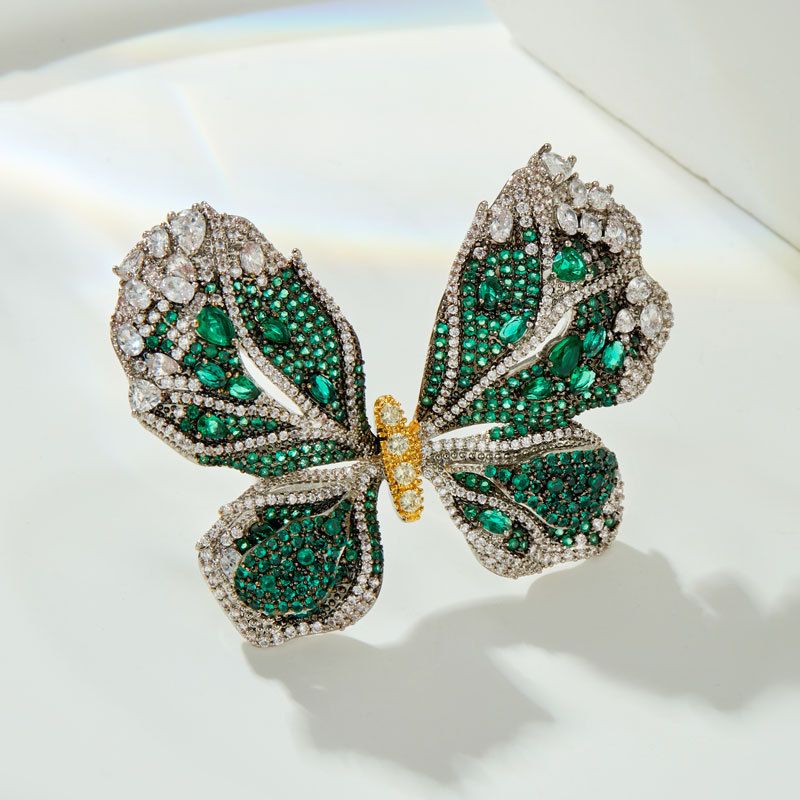 Spilla da donna in stile pesante, con micro intarsi in zirconi, a forma di farfalla, per abbigliamento autunnale e invernale di alta qualità, nuova e squisita._voghion.com