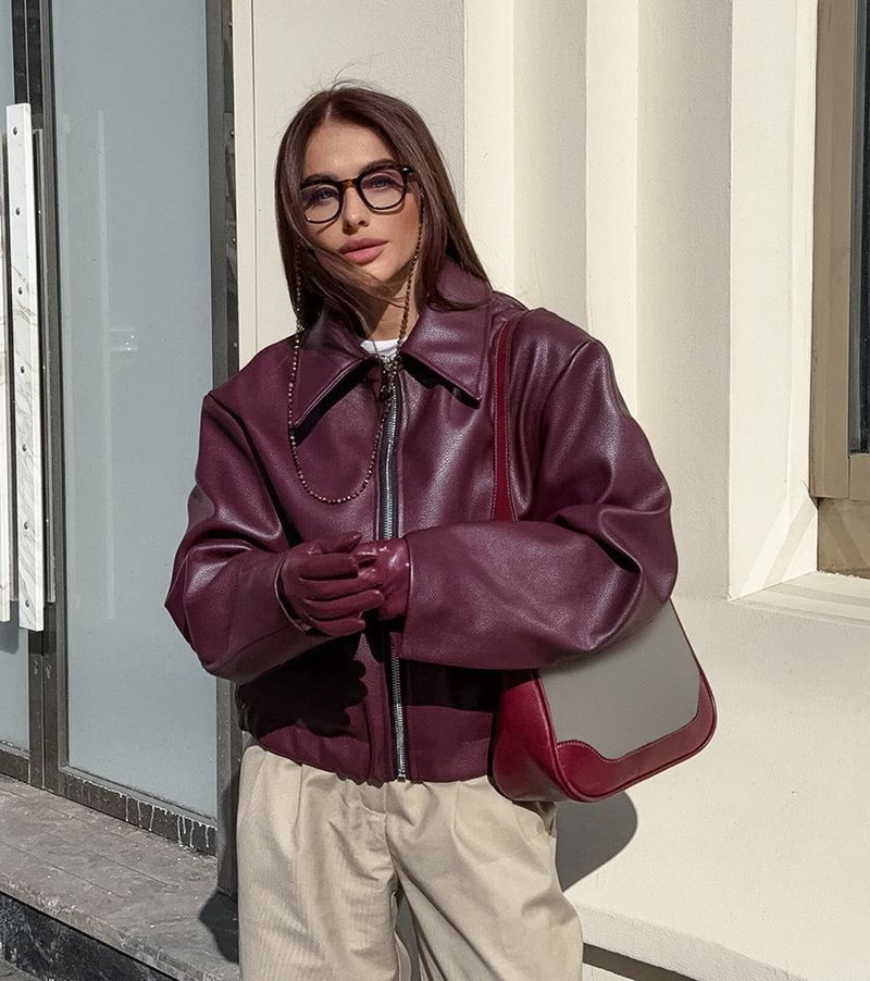 Giacca in similpelle opaca in stile motociclista vintage per donna - Borgogna, Marrone, Nero - Cappotto da motociclista retrò con cerniera - Capispalla casual ed elegante_voghion.com