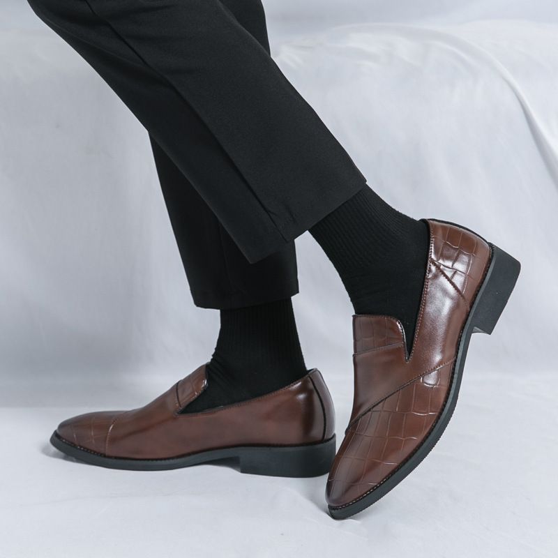 Unbeatable Quality Unbeatable Quality Large Size Le Fu In Spring And Autumn 2025, Korean Embossed Casual Formal Patchwork Leather Shoes For Men_voghion.com