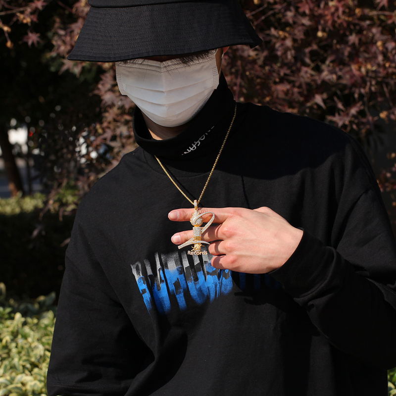 Hip Hop New Torch Commemorative Pendant with Full Diamond Zircon Necklace, Unisex Personalized Trendy Accessories_voghion.com