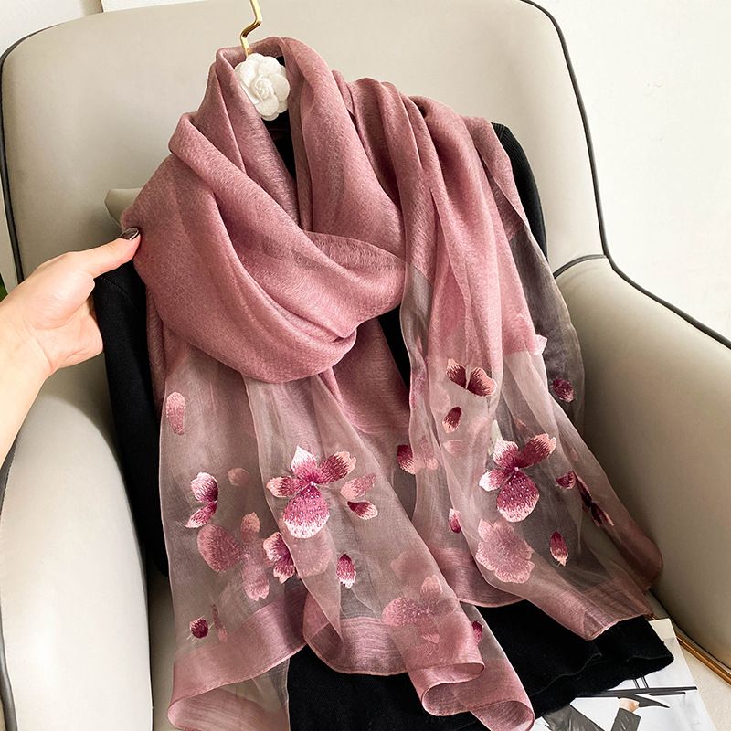 Hangzhou embroidered silk wool scarf women's autumn and winter all-match mulberry silk embroidery silk scarf mother cheongsam shawl_voghion.com