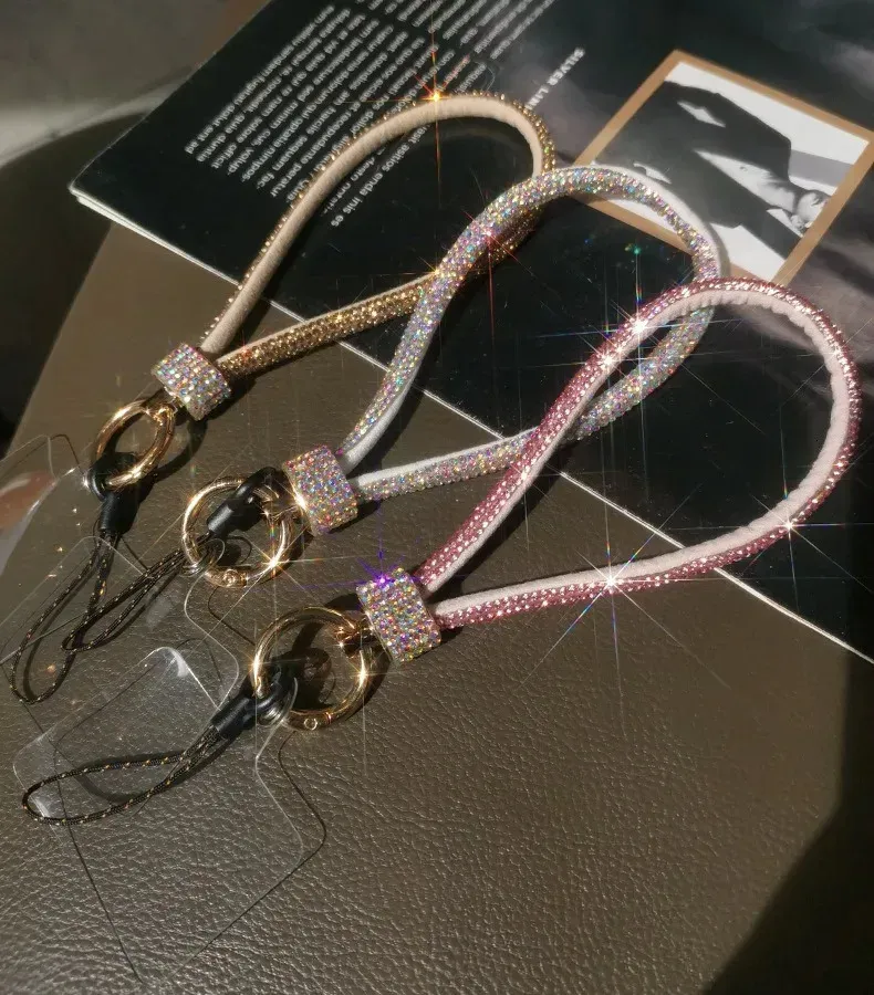 Lanière porte-clés pour téléphone portable, bracelet avec pendentif strass et chaîne en diamant 250814_voghion.com