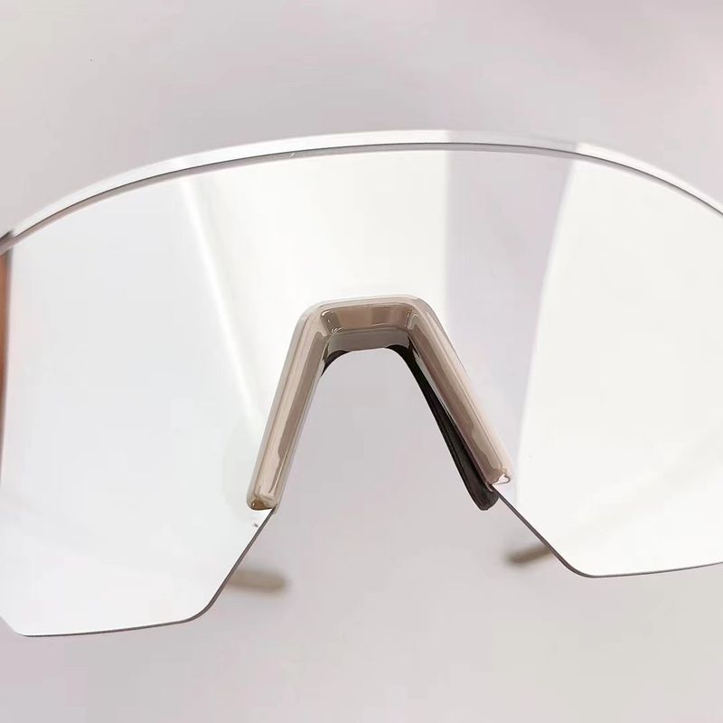 2024 New Men's Women's Mountaineering Riding Fashionable Personalized One Piece Large Frame Goggles Windproof and_voghion.com