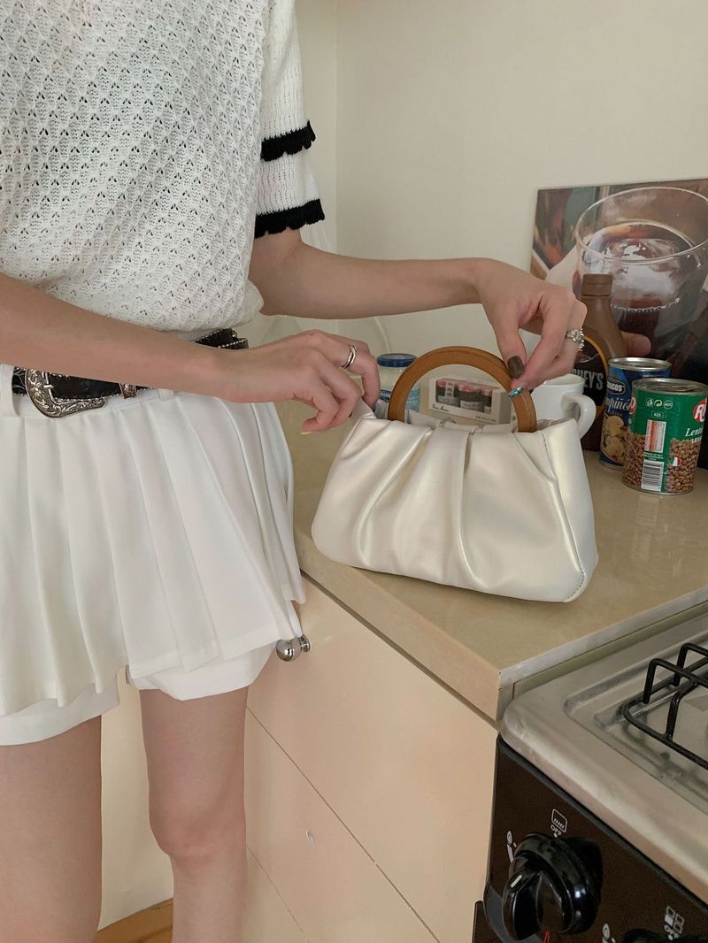 Borsa a tracolla plissettata da ragazza in bianco perla, nuova borsa da donna 2024, borsa da donna alla moda ed elegante_voghion.com