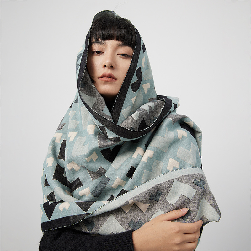 Summer New Geometric Cashmere Scarf Women's Shawl Cloak Fashion Ethnic Style Split Warm Tassel Blanket_voghion.com