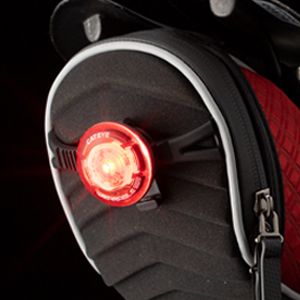 ROCKBROS Satteltasche, Fahrradtasche mit Lichthaken, 3D-Schale, wasserdicht, in 3 Farben erhältlich_voghion.com