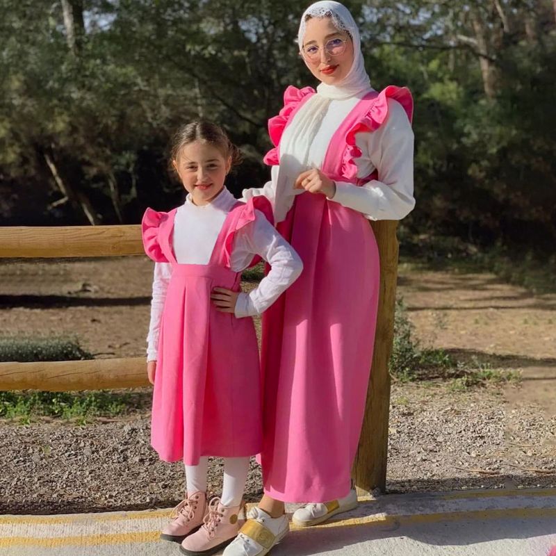 Il nuovo vestito rosa a maniche lunghe per mamma e bambino, il completo genitore-figlio più venduto, è disponibile_voghion.com