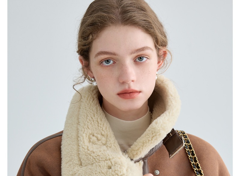 Veloursmantel fir Fraen, 2023 Hierscht-Wanter nei em, Lämmchewoll locker an déck koreanesch Versioun Pelz integréiert Motorrad_voghion.com