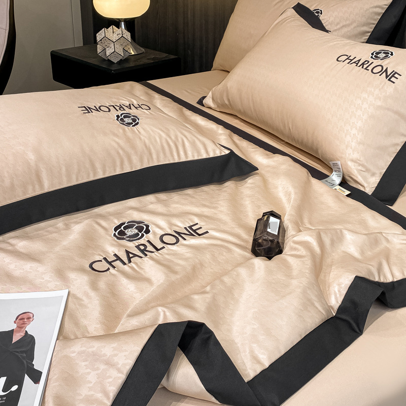 Luxe gewassen zijden zomerbeddengoedset - geborduurd en machinewasbaar koel dekbedovertrek voor kamers met airconditioning_voghion.com