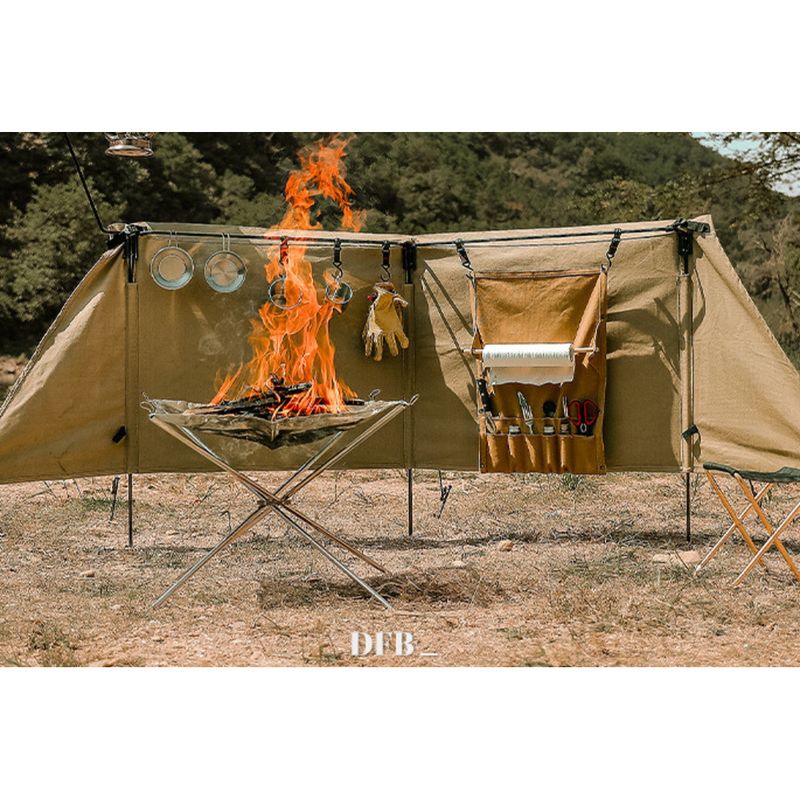 Campeggio all'aperto, barbecue, tessuto, parete, involucro ignifugo, pannello antivento, schiera, fuoco che brucia militare_voghion.com