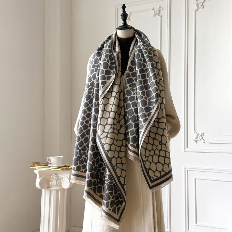Retro High End Texture Imitation Cashmere Scarf Women Autumn And Winter Thick Warm Windproof Cold Resistant Student Neck Shawl_voghion.com