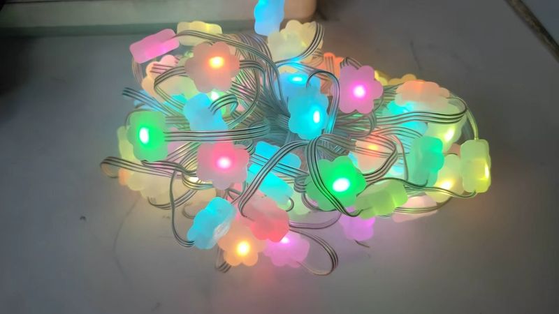 Guirnalda de luces navideñas RGB con Bluetooth y USB de 10 m, control remoto y aplicación, resistente al agua, 3528 LED para decoración navideña (66 LED, entrada de 5 V)_voghion.com