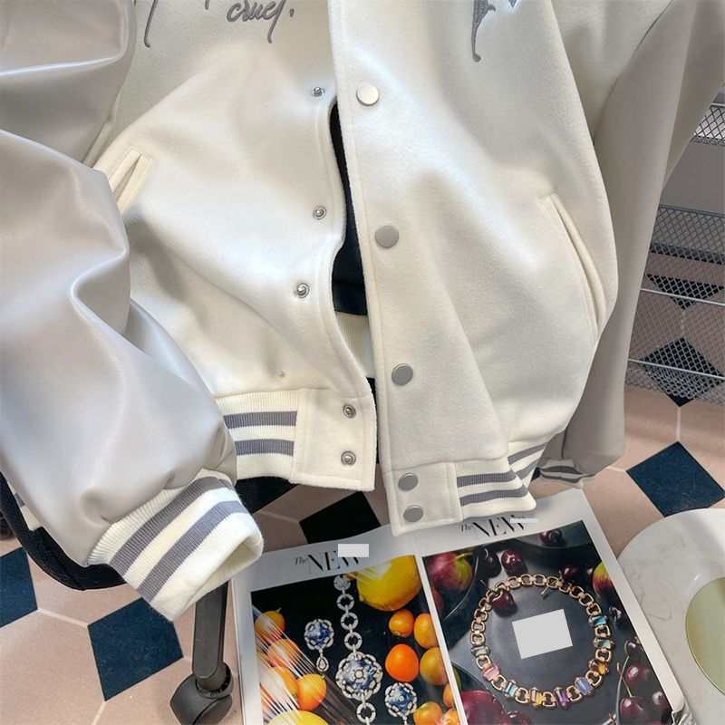 Chaqueta de béisbol vintage bordada con mangas de cuero: cazadora bomber extragrande para hombre y mujer, estilo urbano informal, corte holgado retro._voghion.com
