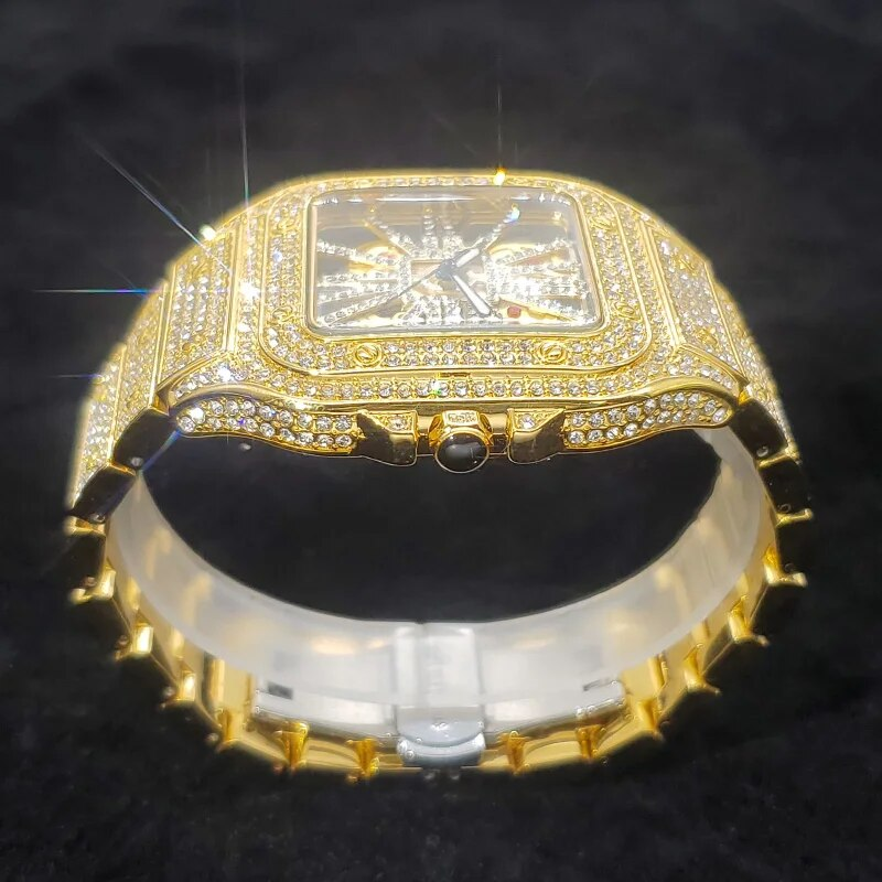 2023 Nové čtvercové hodinky pro muže Originální zlaté hip hopové diamantové náramkové hodinky Iced Out Bling z nerezové oceli vodotěsné hodiny_voghion.com