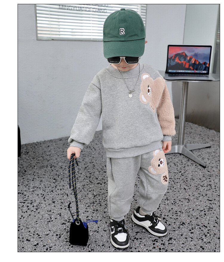 Boys' plush autumn and clothing, children's cartoon embroidered sweater, two-piece set, winter baby,_voghion.com