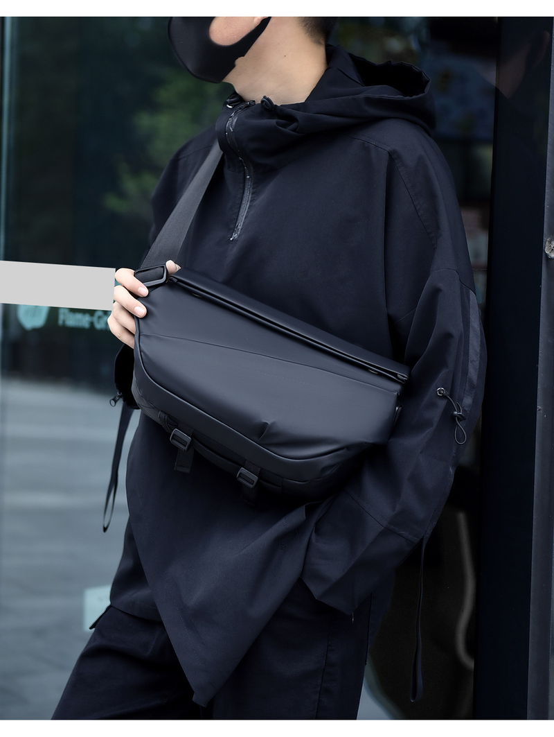 Fashionable new men's motorcycle crossbody bag, anti splash multi-functional chest bag, trendy and cool cross shoulder bag_voghion.com