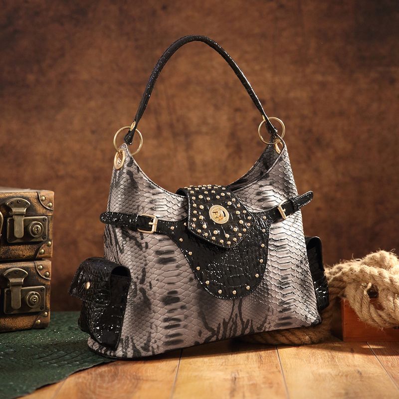 Borsa a mano con tracolla e motivo serpente, stile retrò, da donna_voghion.com