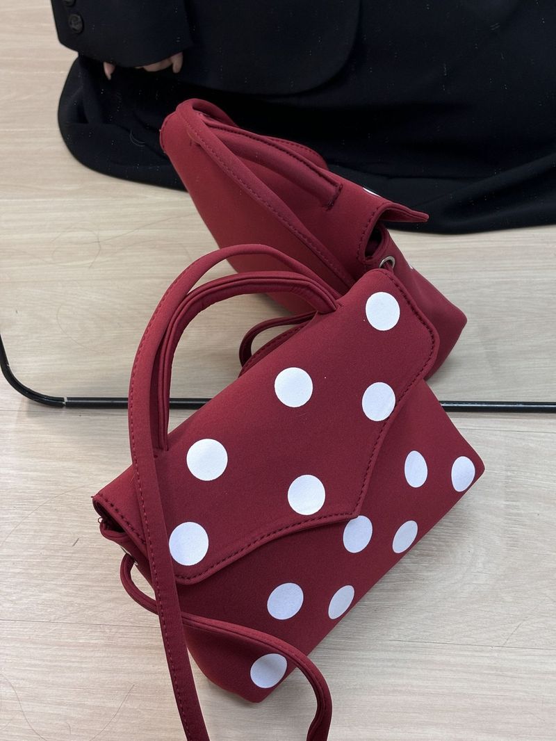 square Scarf 2025 Spring And Summer New Sweet Cool Underarm Shoulder Large Capacity Crossbody Bag Fashion Versatile_voghion.com