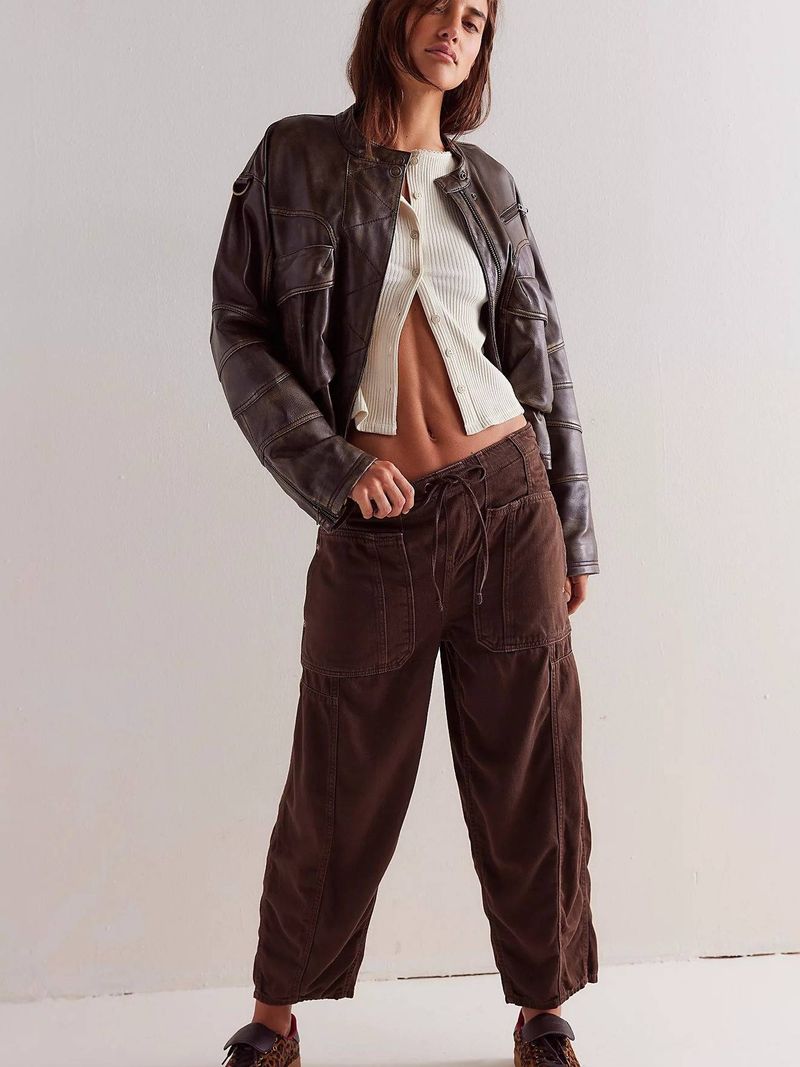 Jeans da donna a vita bassa e gamba dritta - Pantaloni in denim elasticizzato comodi e rilassati per un abbigliamento casual, diversi colori e taglie_voghion.com