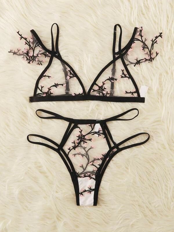 Completo intimo sexy trasparente in rete leggera con ferretto, reggiseno minimizer ultrasottile e coppa triangolare._voghion.com