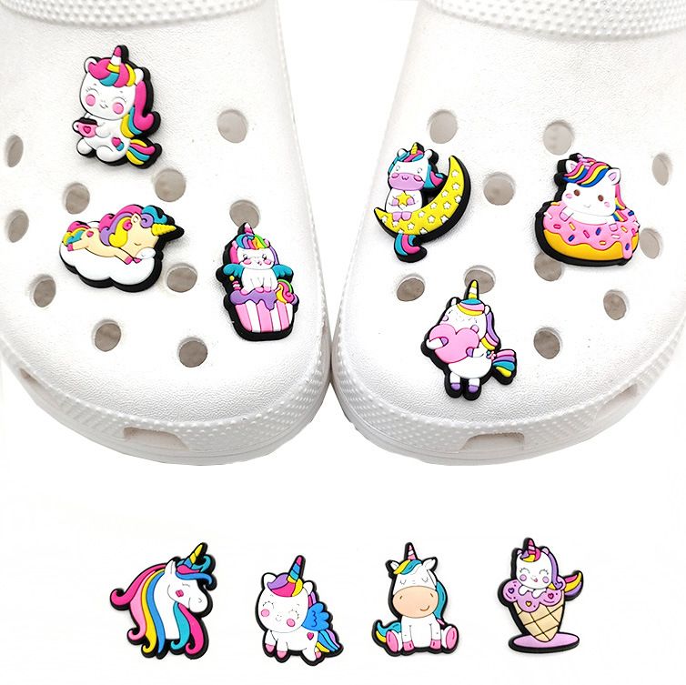10er Set vun Cartoon Séiss Eenhoorn Schong Blummendekoratioun Schnalle Personaliséiert DIY Gaart Schong Schnalle Accessoiren_voghion.com