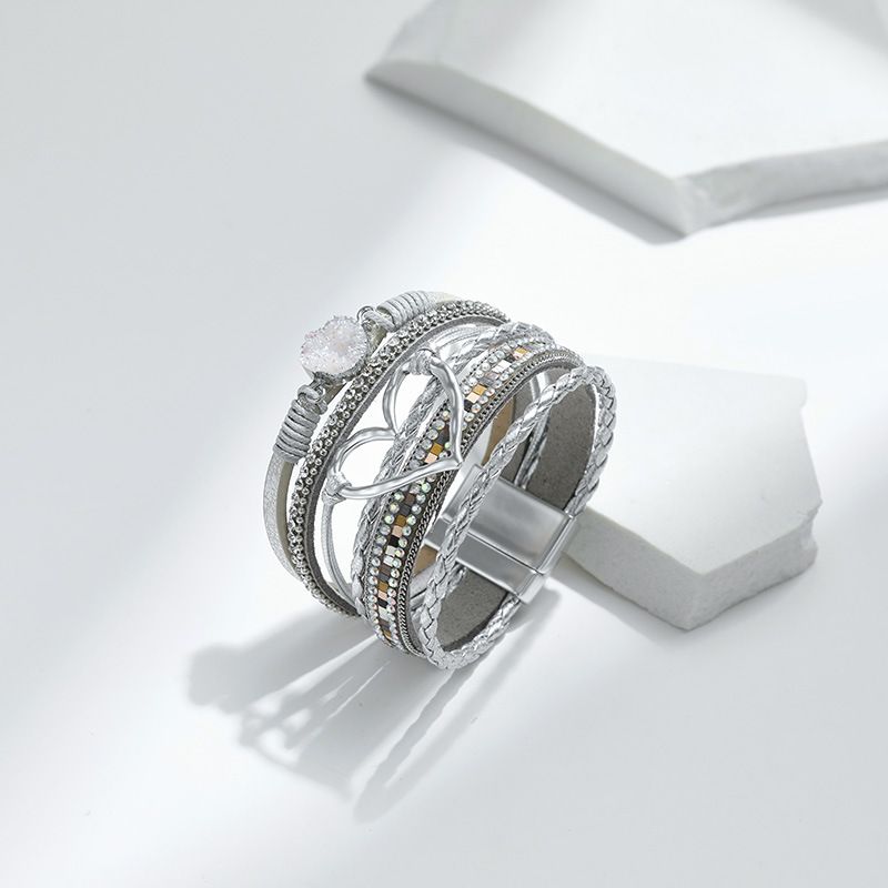 Set di bracciali a strati bohémien - Bracciale rigido regolabile a cuore aperto e catena con perline_voghion.com