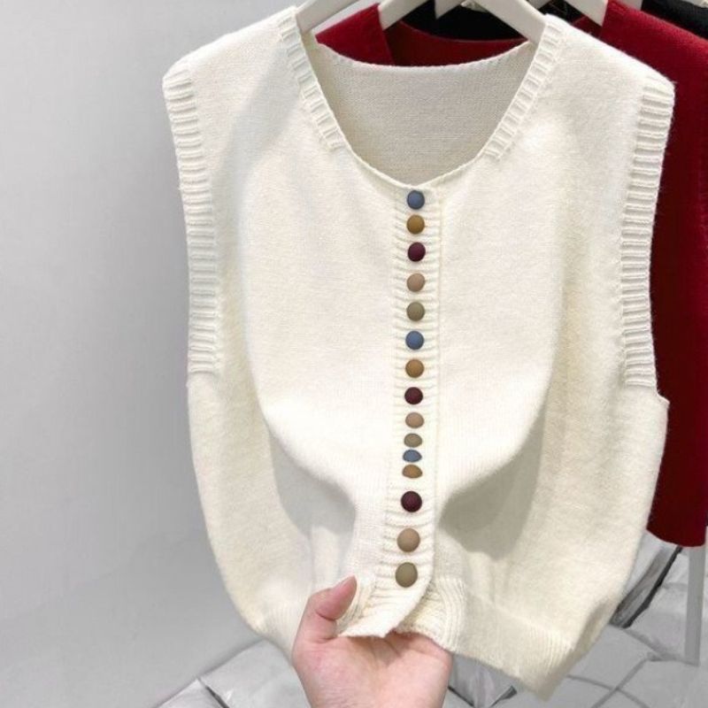 Modische Strickweste für Damen mit Regenbogenknöpfen; ideal zum Überziehen über einen Pullover._voghion.com