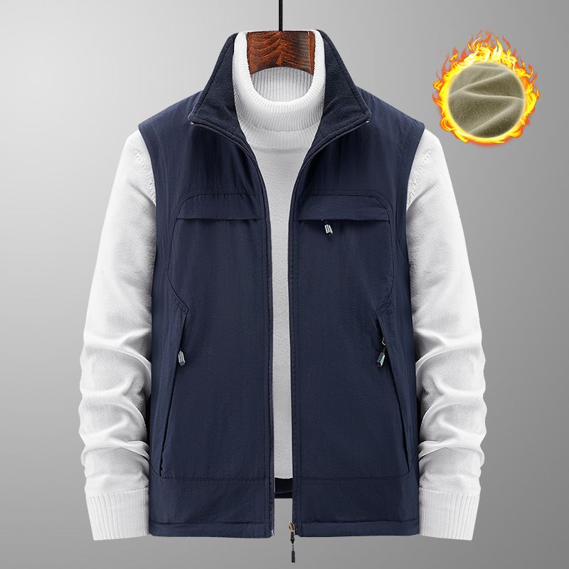 Colete masculino reversível com gola alta, jaqueta sem mangas forrada com lã, peça ideal para usar em camadas em atividades esportivas ao ar livre, com vários bolsos._voghion.com