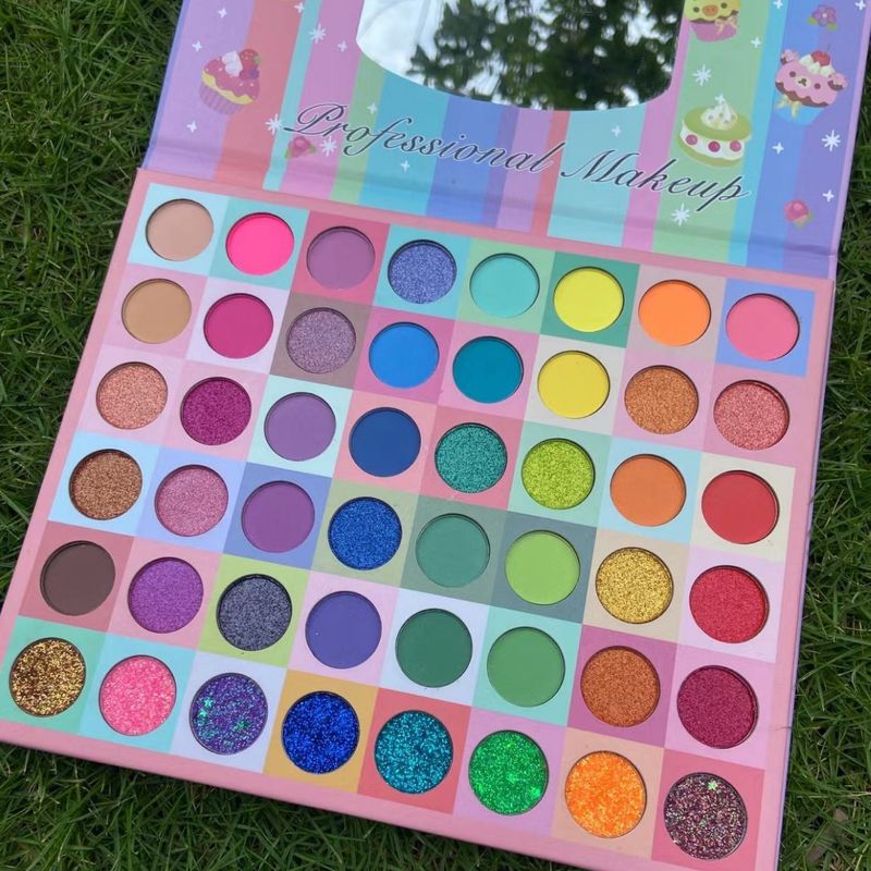 Makeup Sets 48 Color Cartoon Cake Pattern Eyeshadow Palette Children's Toys Stage Performance Makeup Palette_voghion.com