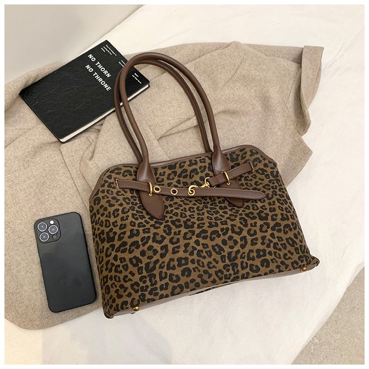 2024 leopard print frosted tote with buckle for commuting women, large capacity, lightweight, ins trendy single shoulder_voghion.com