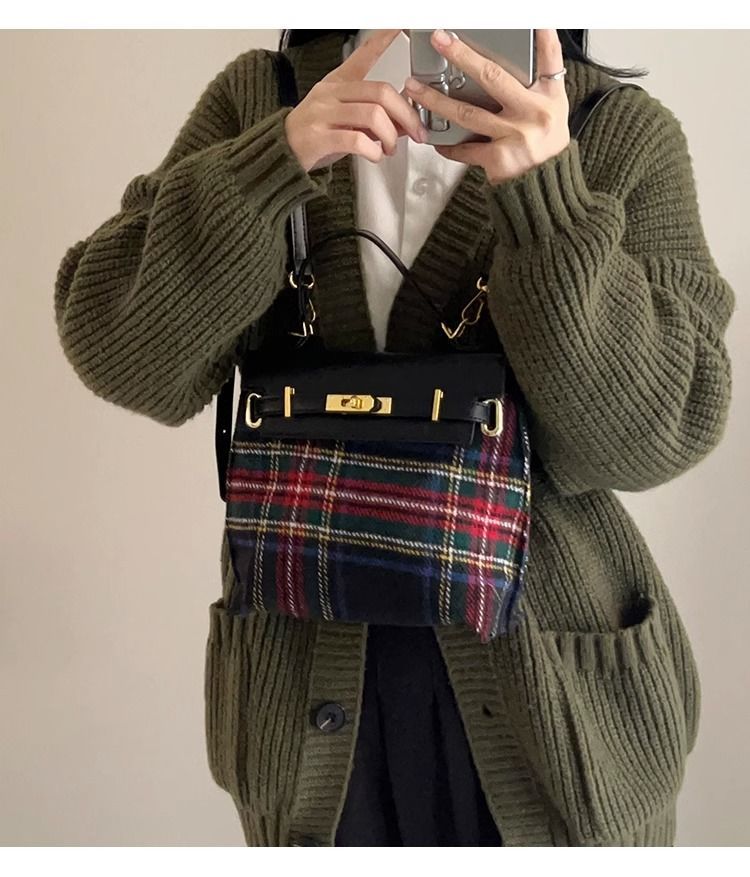 FOUR ONE niche backpack, women's autumn and winter trendy versatile handbag, high-end work commuting backpack_voghion.com