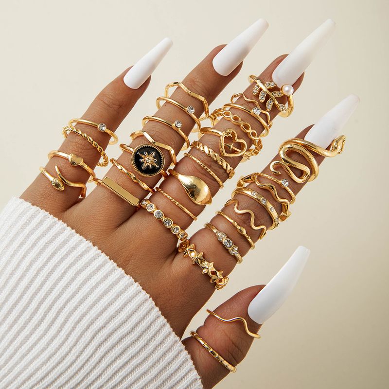 Gothic Heart Oil Drop Geometric Snake Love Hollow Stacking Ring Set_voghion.com