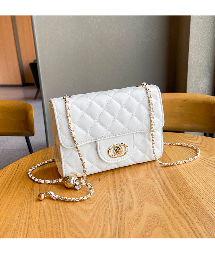 2023 New Women's Fragrant Wind Lingge Golden Ball Chain Crossbody Versatile Small Square Bag One Shoulder_voghion.com