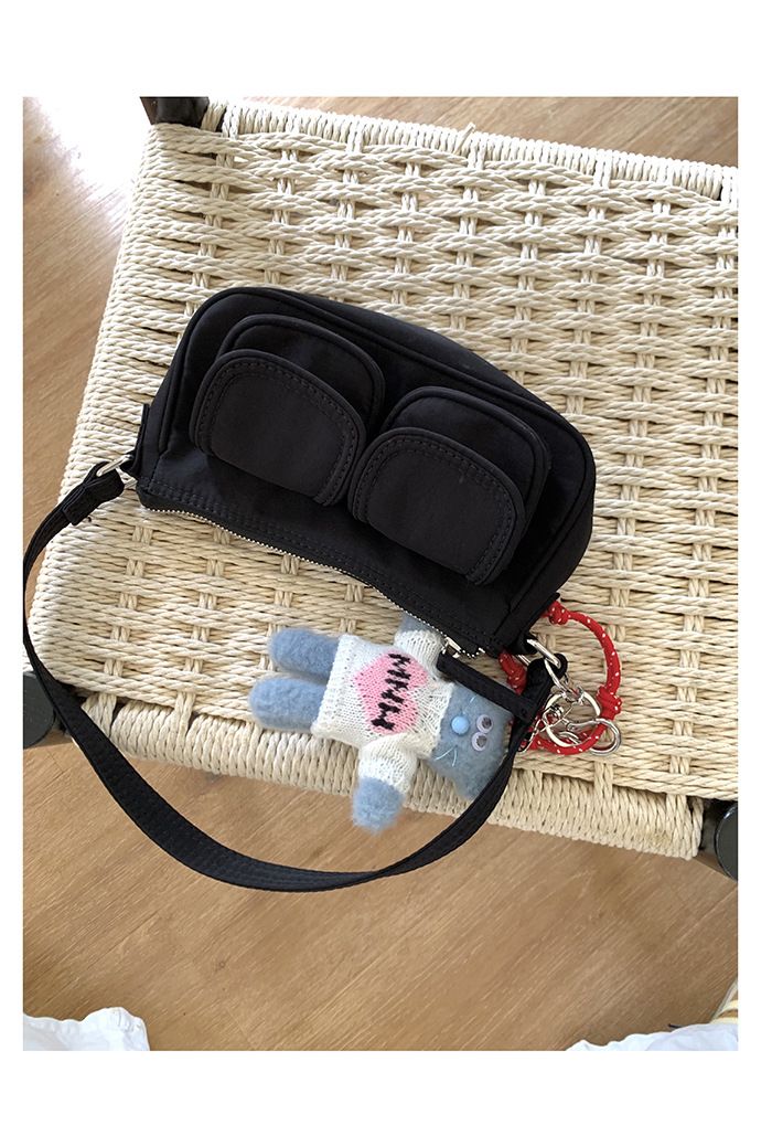 Koreanische Version der Nischen-Persönlichkeits-Umhängetasche aus Nylongewebe mit mehreren Taschen für Pendler, die neue Spice Girls Hundred Axillary Bag_voghion.com