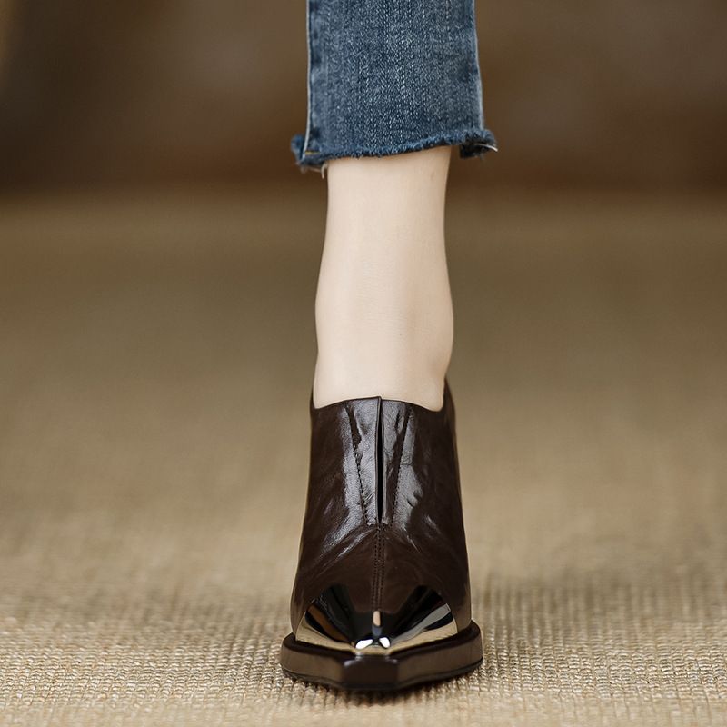 Elegant British Style Pointed Toe Women's Pumps With Metal Accent & Anti-Collision Design - Black & Brown Chunky Heel Dress Shoes_voghion.com