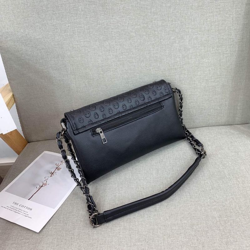 Skull Clutch Bag - Punk Chain Crossbody Purse (Classic Buckle Studded Detailing Mini Size Black/Gold Versatile Shoulder & Handheld)_voghion.com