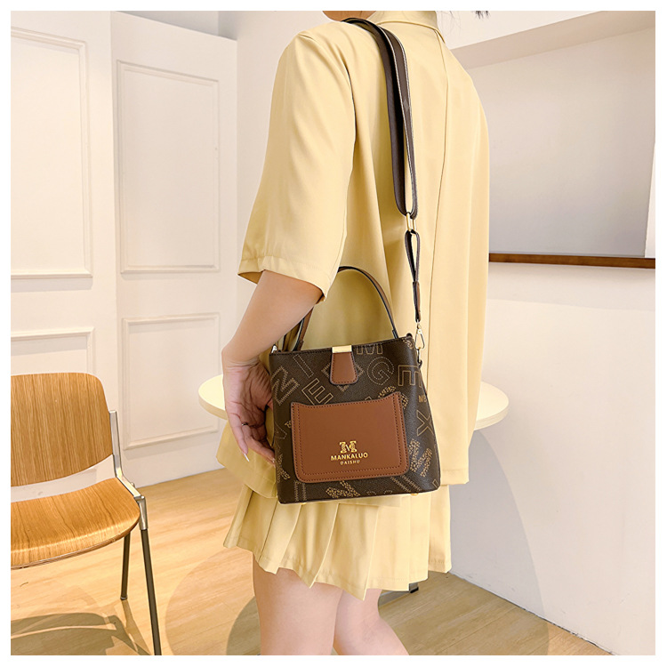 Nuove borse Borse da donna Borse a secchiello Moda Stile caldo Grandi borse a mano con lettere Borse da strada Grande capacità Borsa a tracolla singola_voghion.com