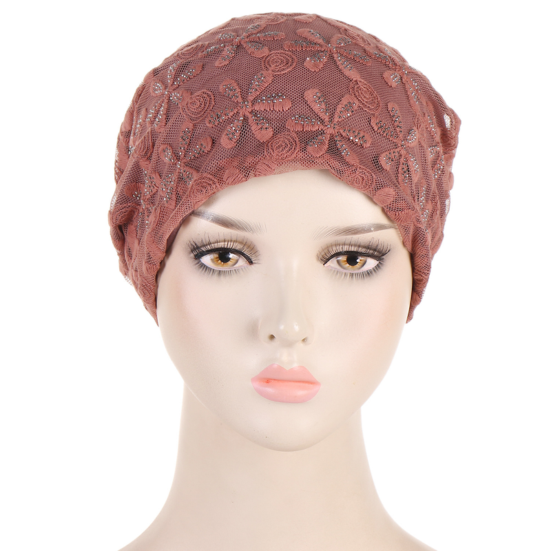 innovativer mehrfarbiger Kopftuchhut mit Strasssteinen, bestickter Spitzen-Baotou-Hut, süßer und modischer Reisehut, Einschließungshut_voghion.com