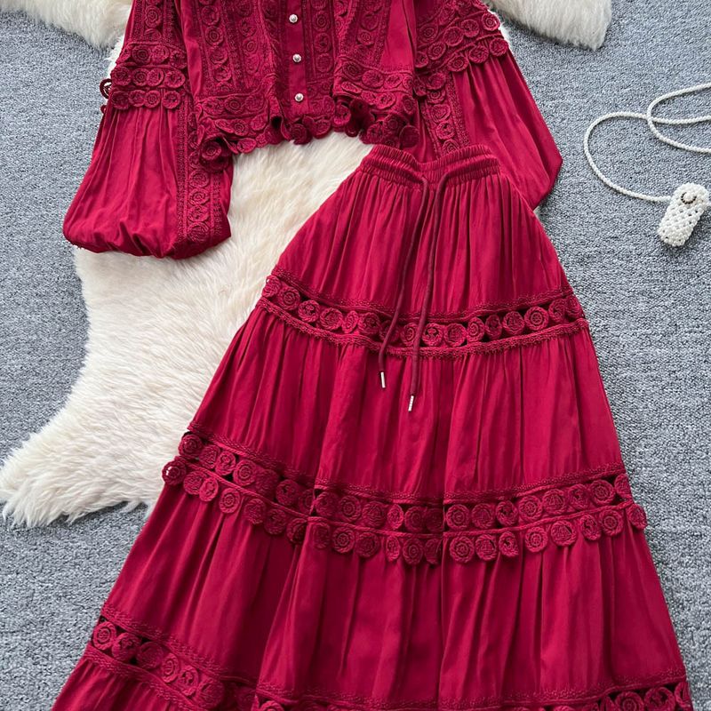 French Retro Heavy Hollow Lace Splicing Lantern Sleeve Short Shirt High Waist Big Swing Skirt Autumn Suit_voghion.com
