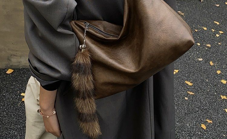 Autumn And Winter Vintage Large Capacity 2025 New Fashion Commuter Versatile Women's Crossbody Single Shoulder Hobo Bag_voghion.com