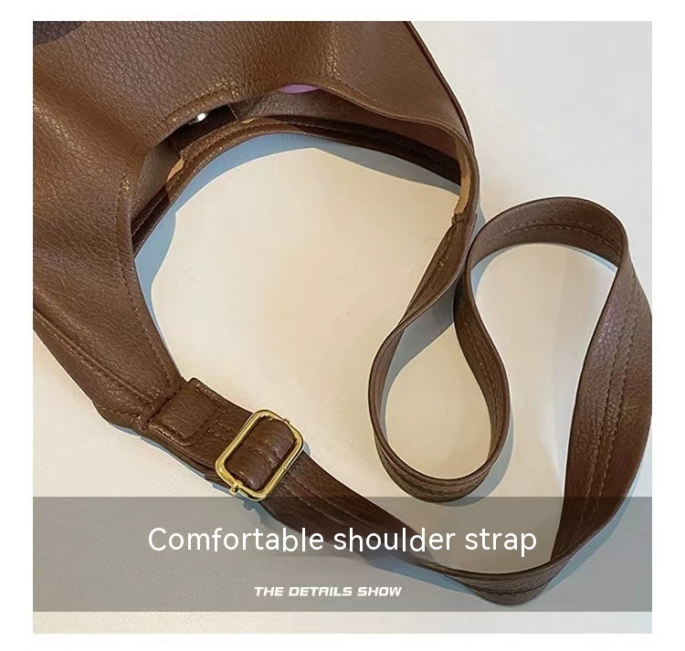 Sac sous les bras de grande capacité pour femmes 2024 hiver nouvelle mode décontractée simple et polyvalente populaire sac à bandoulière simple sac de banlieue simple_voghion.com