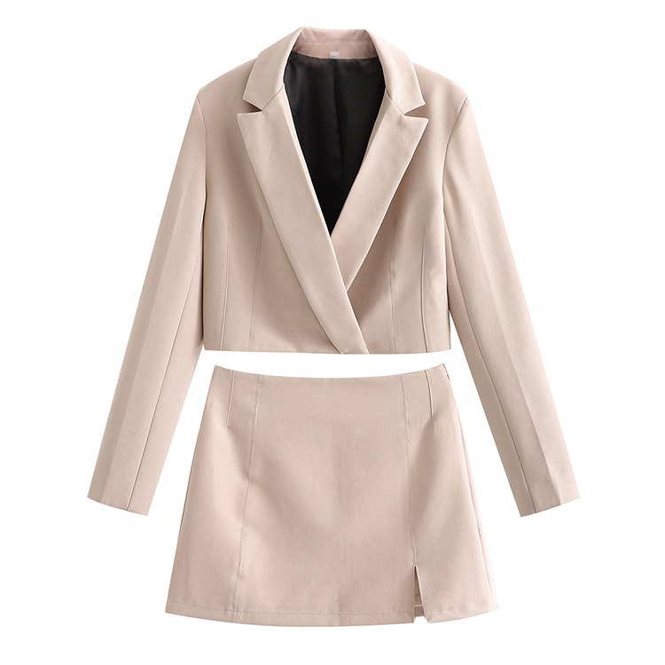 Giacca da donna corta con risvolto sottile da donna + minigonna con spacco a vita alta_voghion.com