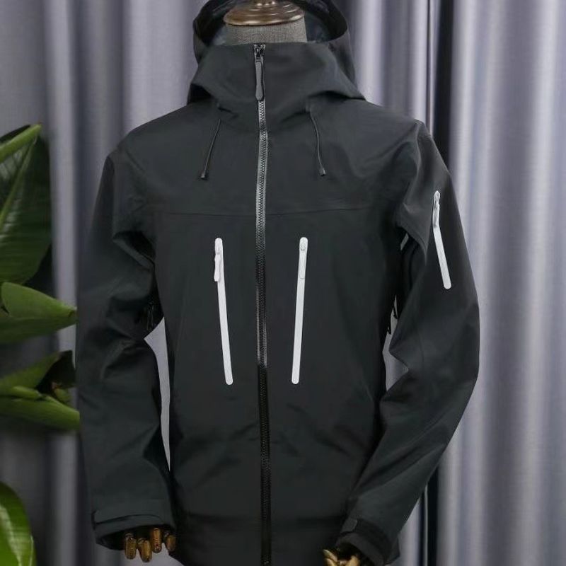 Birdhouse Same Style 6th Generation SV Men Hard Shell Women Windproof Waterproof Couple Outdoor Hiking Light Board_voghion.com