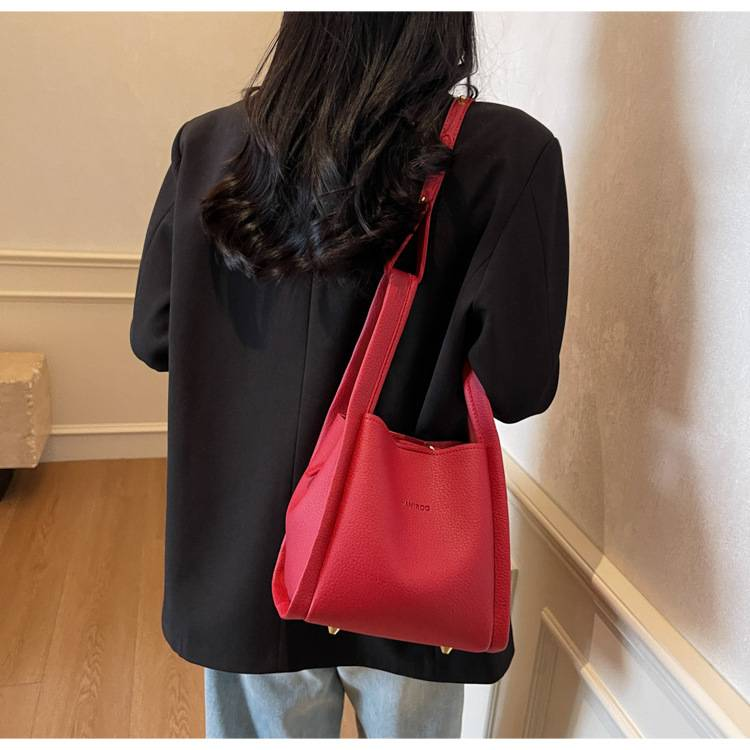 Zweiteilige, weiche Schultertasche mit Litschi-Muster für Mütter im Außenhandel. Neue, lässige, einfache, tragbare diagonale Tasche für das Leben._voghion.com