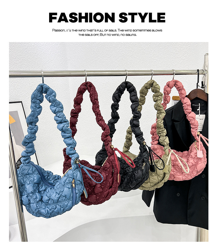 Versione coreana di pieghe a nuvola di minoranza, borse sotto le ascelle, ravioli casual, borse oblique monospalla._voghion.com