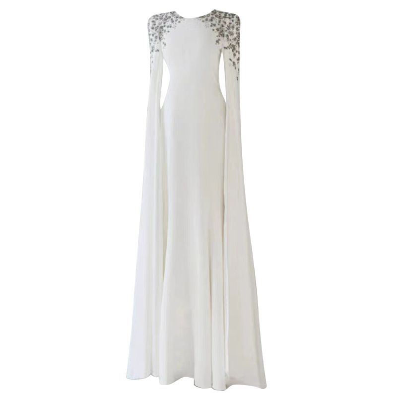 Robe de soirée blanche élégante coupe trapèze avec décolleté épaules dénudées – Robe de soirée amincissante pour banquets, chorales et événements._voghion.com