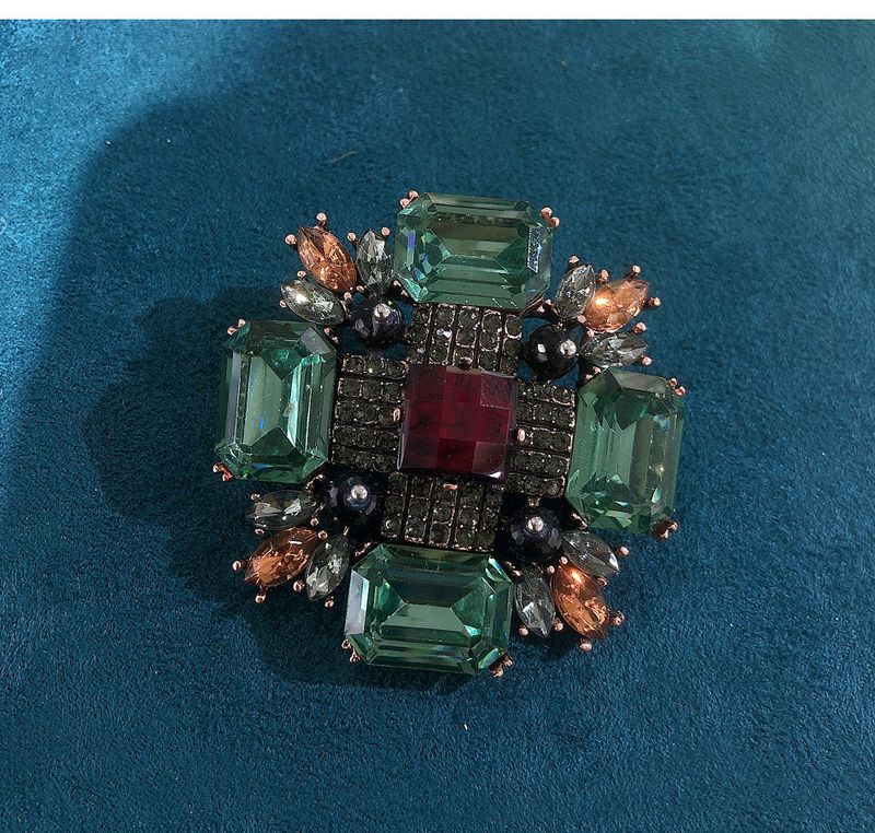 Classic Square Geometric Rhinestone Brooch Fashion Women's Coat Pin Accessory Corsage_voghion.com
